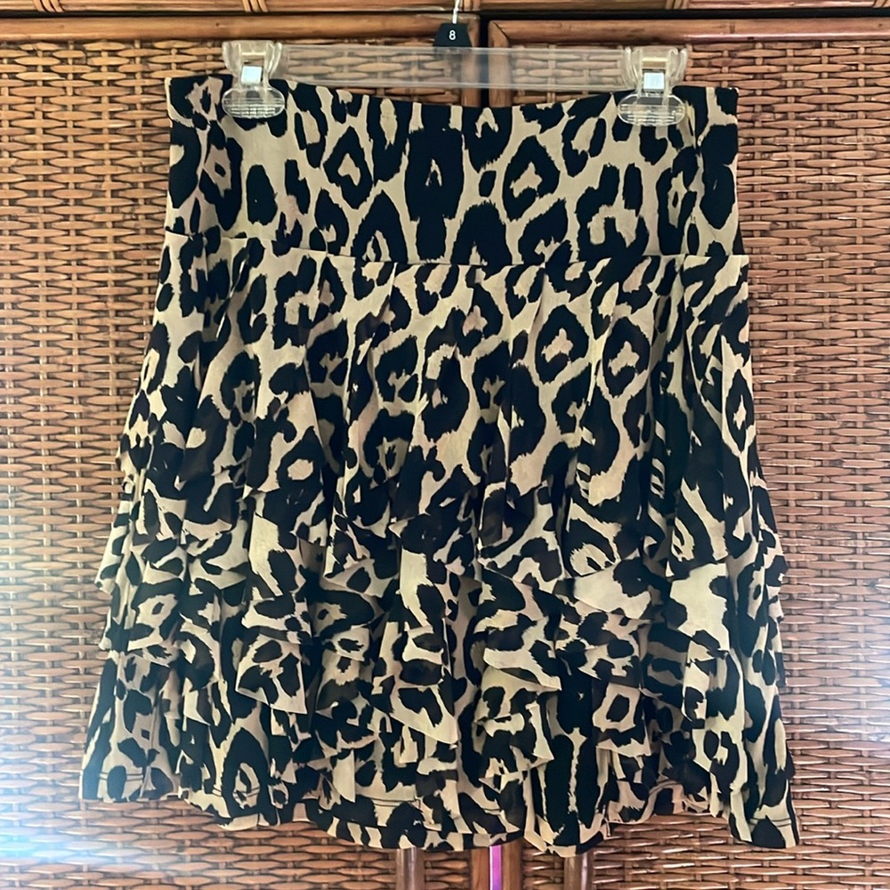 Darling INC tiered ruffled animal print skirt size M tan and black EUC